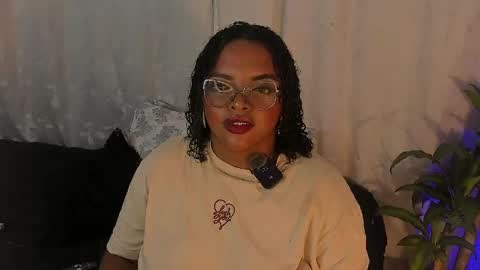 conielaurenth online show from May 18, 2026, 2:07 am