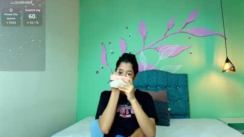 C O N N I E online show from October 17, 2025, 8:55 pm