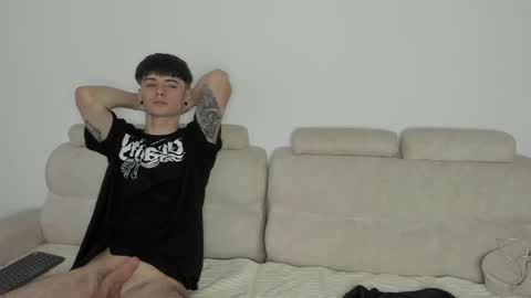 connor_and_angel online show from May 29, 2026, 12:30 am