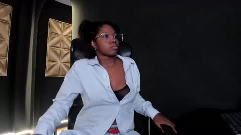 Snapshot of connywellss chatting on June 8, 2026, 8:09 pm Nilo Solem online show from June 8, 2026, 8:09 pm
