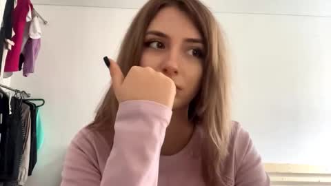 Snapshot of constancefanny chatting on February 19, 2026, 12:34 pm Amelia online show from February 19, 2026, 12:34 pm