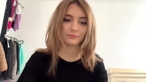 Snapshot of constancefanny chatting on February 22, 2026, 12:15 pm Amelia online show from February 22, 2026, 12:15 pm