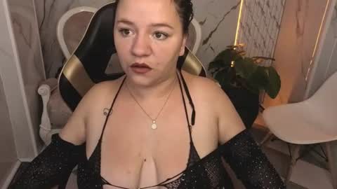 Snapshot of cony_curly_b chatting on July 7, 2026, 2:58 am Online 2200 - 0600 online show from July 7, 2026, 2:58 am