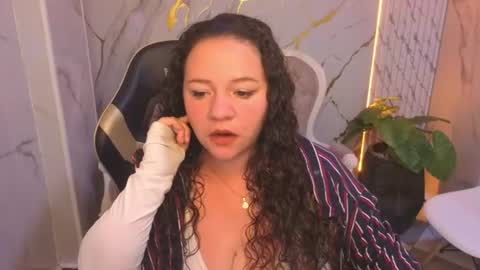 Snapshot of cony_curly_b chatting on July 9, 2026, 3:10 am Online 2200 - 0600 online show from July 9, 2026, 3:10 am