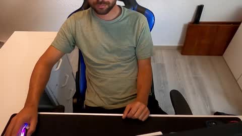 cookie4018 online show from September 12, 2025, 11:43 am