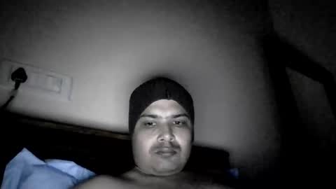 Cool Breeze09 online show from October 26, 2025, 4:35 pm