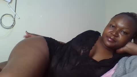 coolgirl001 online show from November 25, 2025, 1:27 am