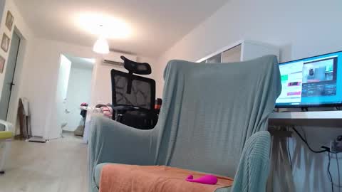 coolnerdguy79 online show from September 14, 2025, 6:45 am