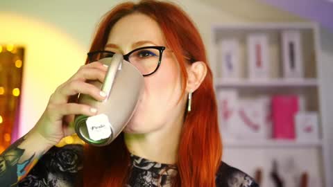 Snapshot of coolteacher chatting on January 16, 2025, 10:21 am Ginger The Cringer online show from January 16, 2025, 10:21 am