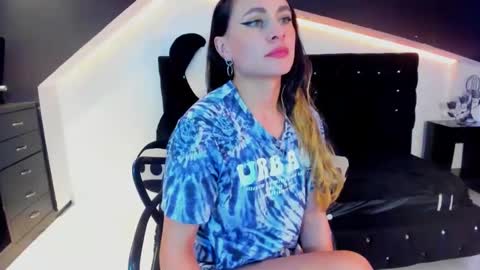 Snapshot of coral_gibson chatting on January 29, 2025, 5:56 pm Coral online show from January 29, 2025, 5:56 pm