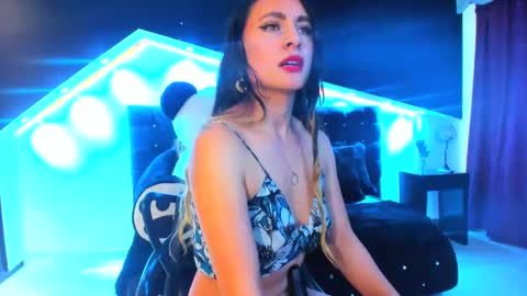 Snapshot of coral_gibson chatting on February 20, 2025, 7:08 pm Coral online show from February 20, 2025, 7:08 pm