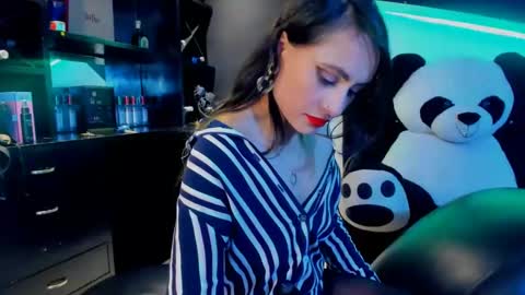 Snapshot of coral_gibson chatting on February 21, 2025, 7:21 pm Coral online show from February 21, 2025, 7:21 pm