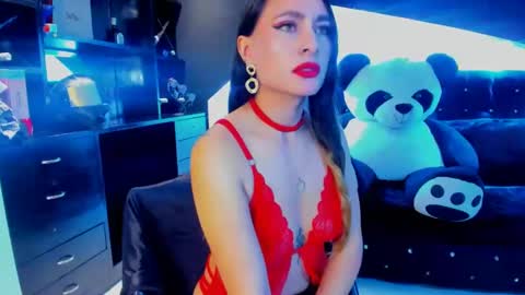 Snapshot of coral_gibson chatting on February 22, 2025, 3:14 pm Coral online show from February 22, 2025, 3:14 pm