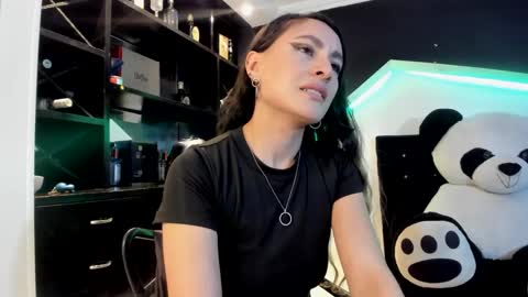 Snapshot of coral_gibson chatting on February 25, 2025, 3:38 pm Coral online show from February 25, 2025, 3:38 pm