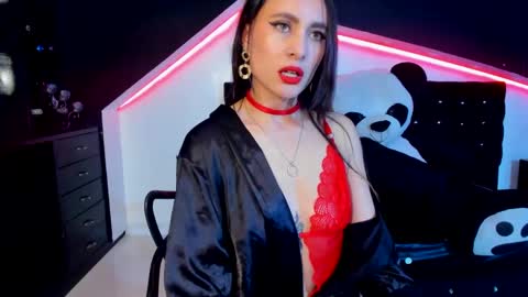 Snapshot of coral_gibson chatting on March 8, 2025, 4:06 pm Coral online show from March 8, 2025, 4:06 pm