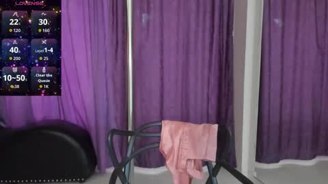 Snapshot of coral_gibson chatting on September 29, 2025, 12:43 pm Coral online show from September 29, 2025, 12:43 pm