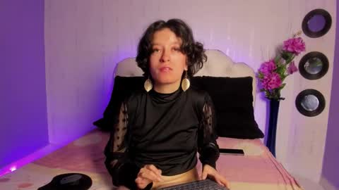 Snapshot of coralandocean chatting on December 5, 2025, 1:52 pm Coral and Ocean online show from December 5, 2025, 1:52 pm