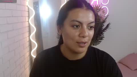 Snapshot of coraline_tay chatting on February 7, 2025, 5:51 pm Carolina online show from February 7, 2025, 5:51 pm
