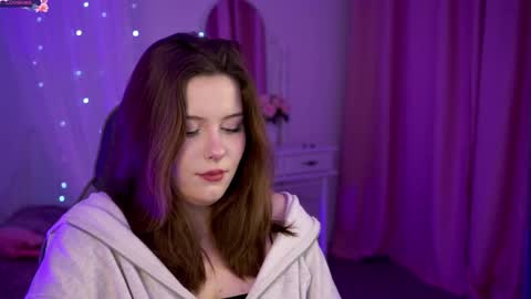 Snapshot of coralinekeyns chatting on December 2, 2024, 11:23 am little girl who is always right or Coraline online show from December 2, 2024, 11:23 am