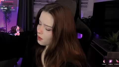 Snapshot of coralinekeyns chatting on February 13, 2025, 6:09 am little girl who is always right or Coraline online show from February 13, 2025, 6:09 am