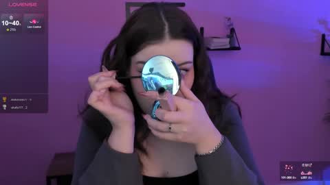 Snapshot of coralinekeyns chatting on February 19, 2025, 5:38 am little girl who is always right or Coraline online show from February 19, 2025, 5:38 am