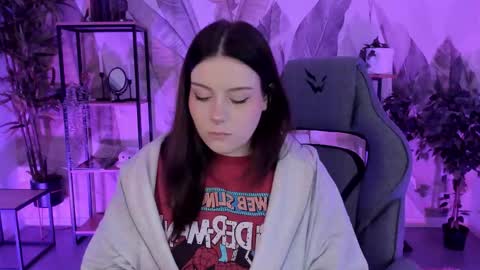 Snapshot of coralinekeyns chatting on October 3, 2025, 5:15 am little girl who is always right or Coraline online show from October 3, 2025, 5:15 am
