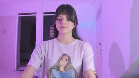 Snapshot of coralinexxx07 chatting on April 1, 2026, 12:00 am Coraline uwu Bienvenidos al dulce mundo de Coraline Hola amores soy Coraline Una chica tierna juguetona online show from April 1, 2026, 12:00 am