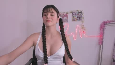 Snapshot of coralinexxx07 chatting on April 26, 2026, 6:16 pm Coraline uwu Bienvenidos al dulce mundo de Coraline Hola amores soy Coraline Una chica tierna juguetona online show from April 26, 2026, 6:16 pm