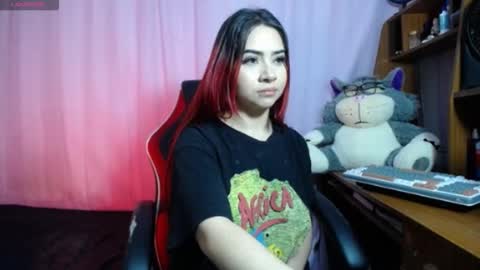 coralwells online show from October 15, 2025, 11:49 pm