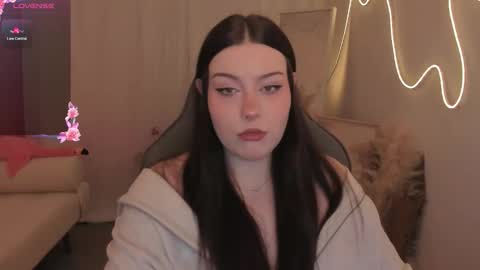 Snapshot of coramiel chatting on March 4, 2026, 5:35 am little girl who is always right or just Cora online show from March 4, 2026, 5:35 am