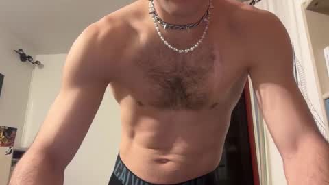 French doggy online show from December 16, 2025, 5:29 pm