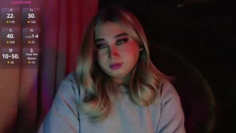 corefinder_xx online show from November 1, 2025, 3:08 am