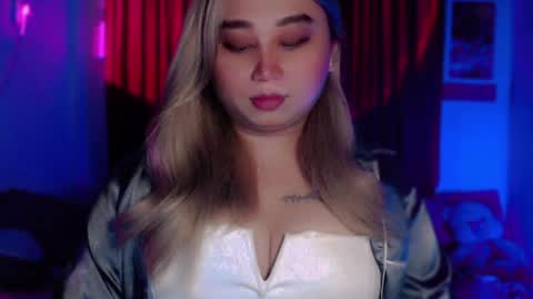 Snapshot of corefinder_xx chatting on April 8, 2026, 10:43 pm corefinder_xx online show from April 8, 2026, 10:43 pm