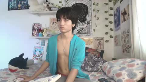 Snapshot of corey_moon chatting on January 14, 2026, 4:45 pm Corey Glenn online show from January 14, 2026, 4:45 pm