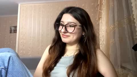 Elisheva online show from November 7, 2025, 1:44 pm