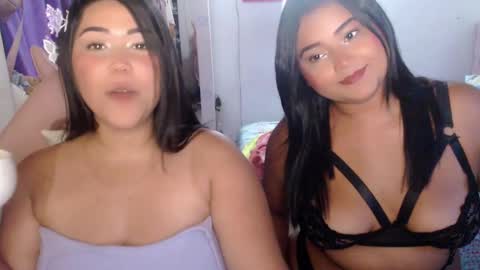 Snapshot of corina__ chatting on January 4, 2025, 10:55 pm corina online show from January 4, 2025, 10:55 pm