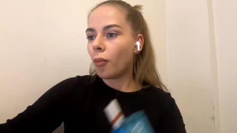 corinnachancy online show from December 20, 2025, 12:51 am