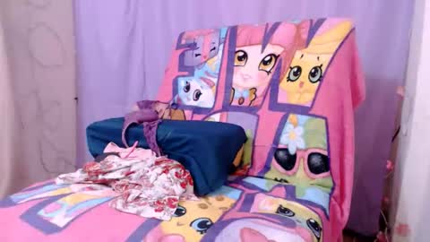 Snapshot of corinnahothotxxx chatting on January 18, 2026, 11:03 am corinnahothotxxx online show from January 18, 2026, 11:03 am