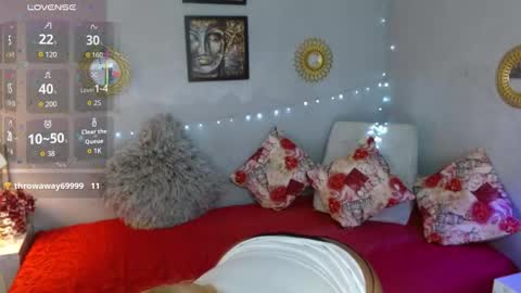 Snapshot of corinndupont chatting on March 10, 2026, 2:16 am CORINNDUPONT online show from March 10, 2026, 2:16 am