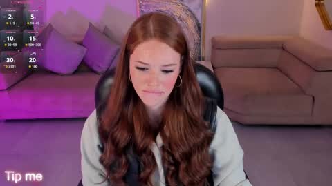 Snapshot of corinnerusso chatting on September 19, 2025, 4:58 am Corinne Russo online show from September 19, 2025, 4:58 am