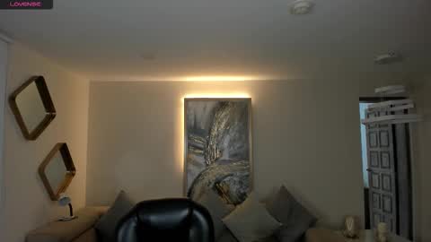 Corinne Russo online show from November 2, 2025, 6:10 pm