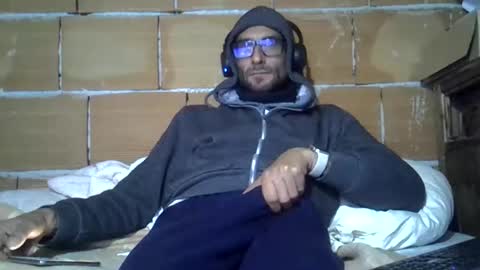 Snapshot of corradog83 chatting on December 15, 2025, 4:00 pm Corrado online show from December 15, 2025, 4:00 pm