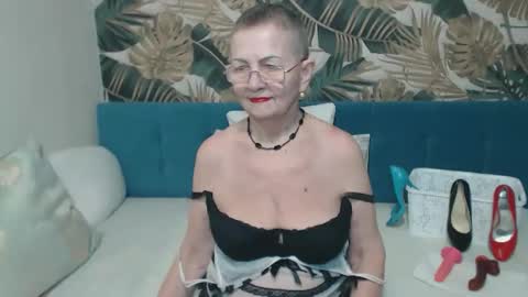 corssika online show from November 4, 2025, 7:35 pm