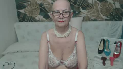 Snapshot of corssika chatting on June 22, 2026, 3:53 pm corssika online show from June 22, 2026, 3:53 pm