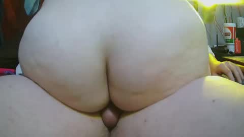 corynkayla23 online show from October 31, 2025, 6:47 am