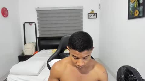 Snapshot of corzoethan chatting on January 7, 2026, 5:10 am Ethan online show from January 7, 2026, 5:10 am