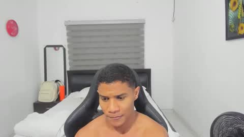 Snapshot of corzoethan chatting on February 13, 2026, 1:34 am Ethan online show from February 13, 2026, 1:34 am