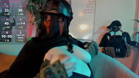 cos_operator online show from November 26, 2025, 8:21 pm