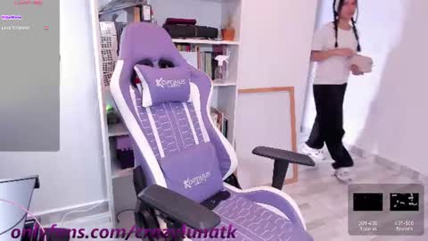 Lunita online show from July 8, 2026, 1:37 pm