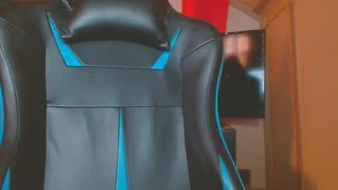 Snapshot of cosmicjones88 chatting on January 20, 2025, 5:16 pm cosmicjones88 online show from January 20, 2025, 5:16 pm